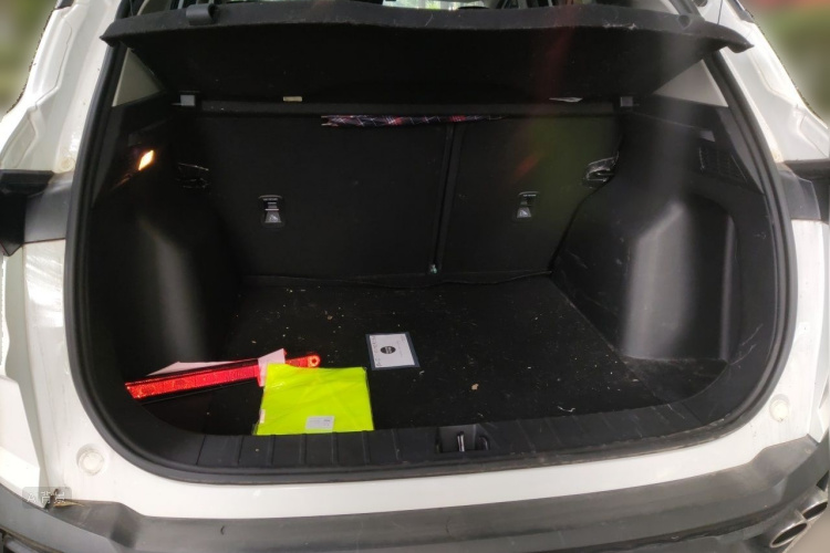 GEELY Coolray 2023 immagine di auto #21