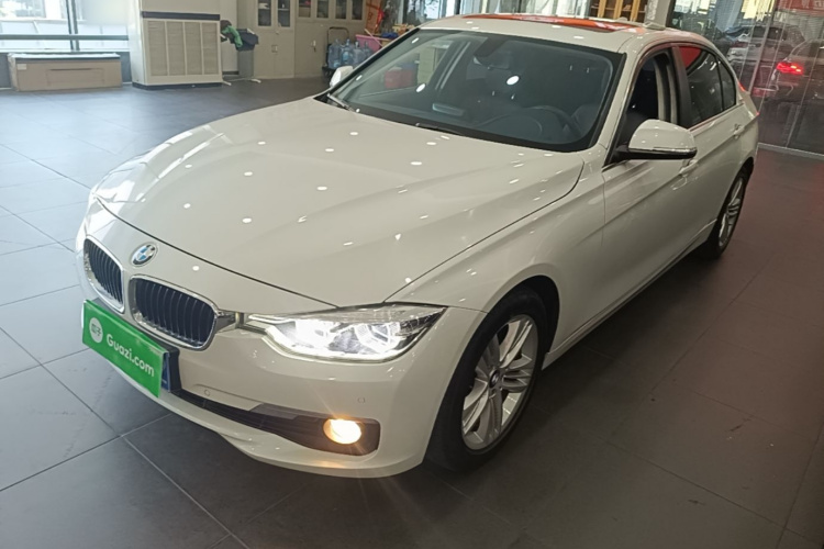 BMW 3 Series 2017 #2 BMW 3 Series 2017 car image #2