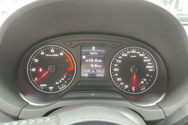 Audi A3 2018 imagen de coche #12