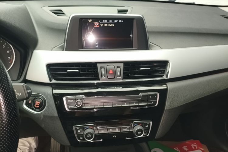 BMW X1 2016 #13 BMW X1 2016 car image #13