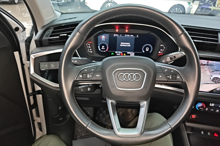 Audi Q3 2022 #11 Audi Q3 2022 car image #11