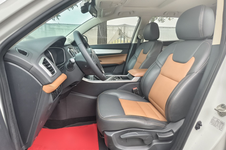GEELY Vision X6 2019 car image #9