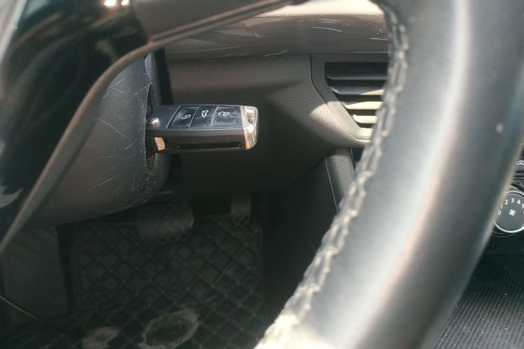 Volkswagen Bora 2021 car image #9