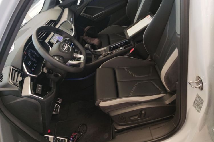 Audi Q3 2024 #15 Audi Q3 2024 car image #15