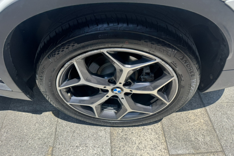 BMW X1 2018 #8 BMW X1 2018 car image #8