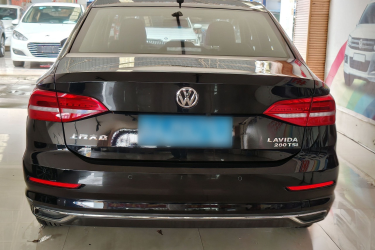 Volkswagen Lavida 2020 car image #6