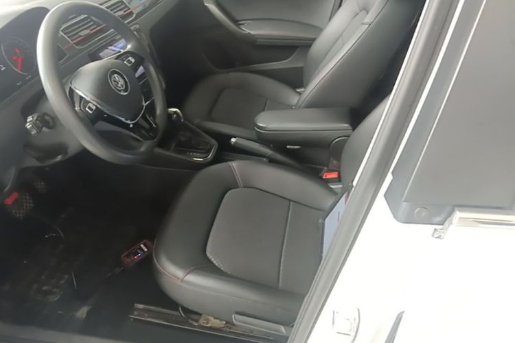 Volkswagen Santana 2019 car image #15