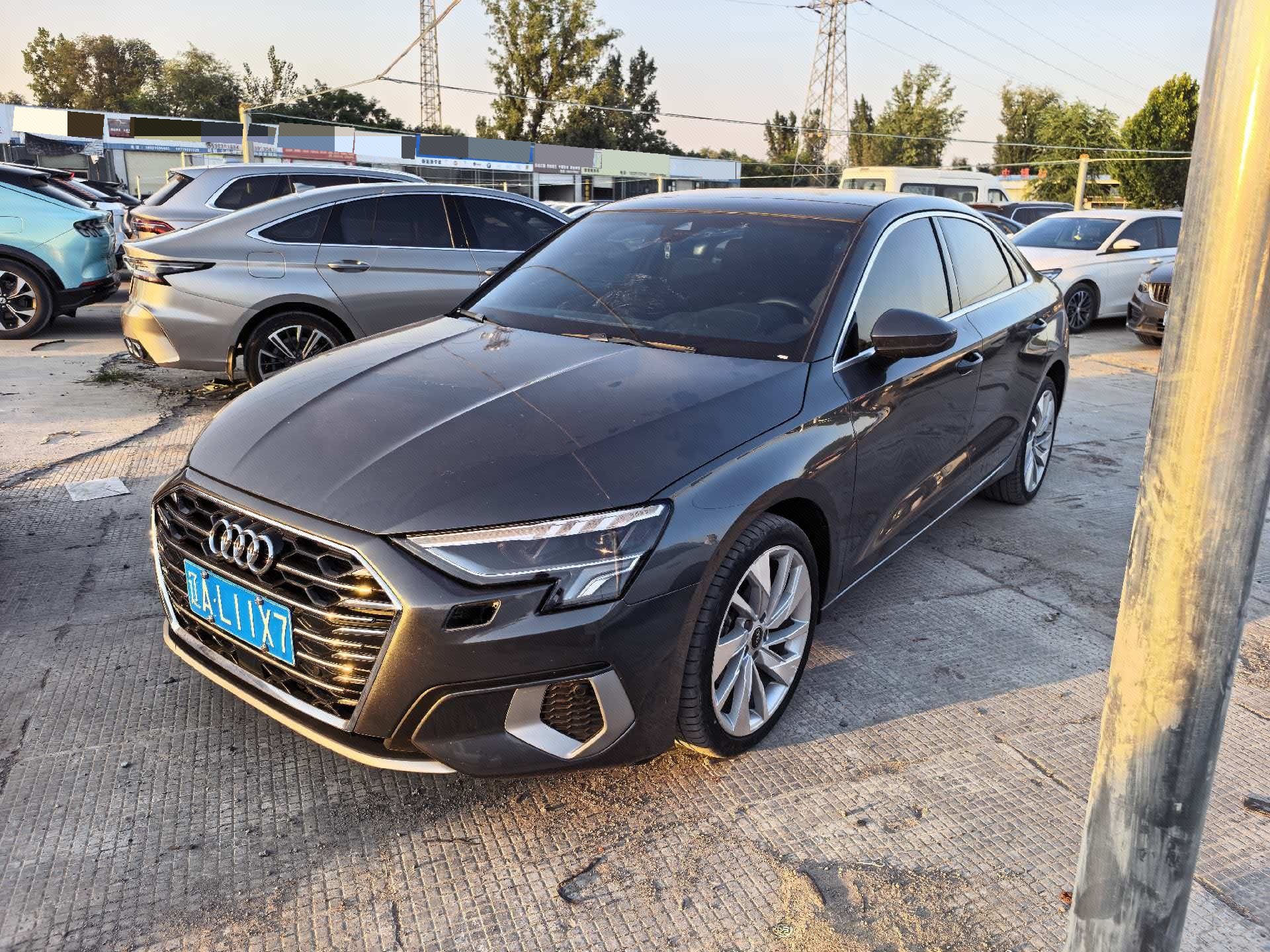 2023 immagine di auto 