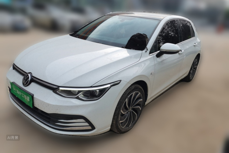 Volkswagen Golf 2023 car image #2