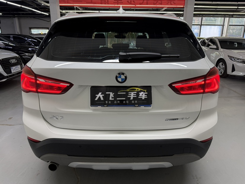 BMW X1 2018 #8 BMW X1 2018 صورة سيارة #8