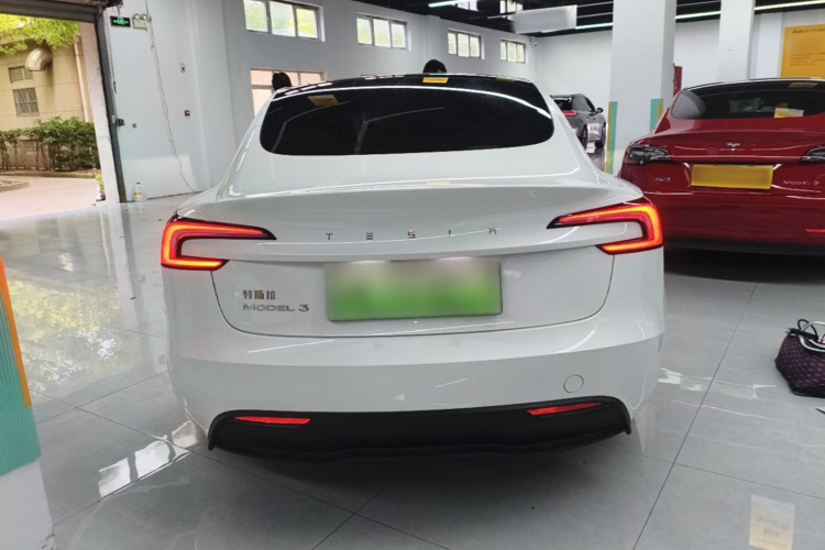 Tesla Model 3 2023 #6 Tesla Model 3 2023 car image #6