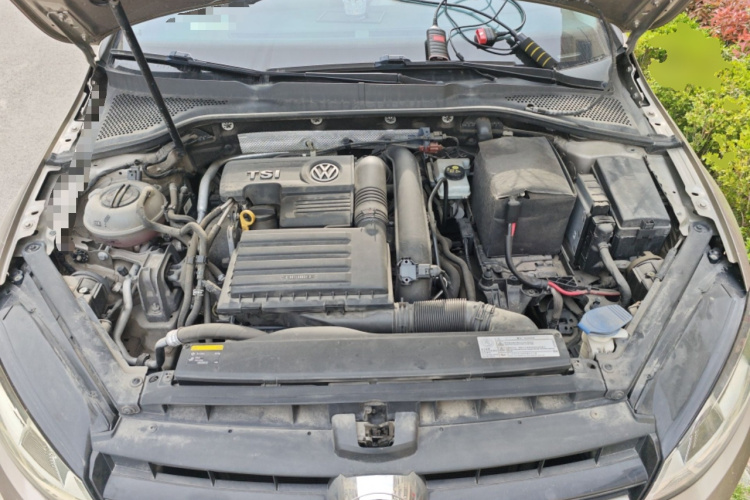 Volkswagen Golf 2017 car image #22