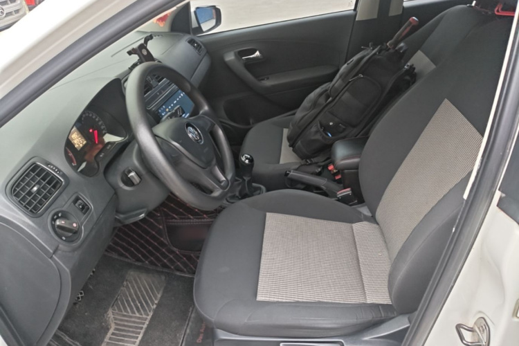 Volkswagen Polo 2017 #15 Volkswagen Polo 2017 car image #15