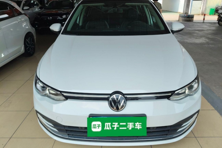 Volkswagen Golf 2022 imagen de coche #3