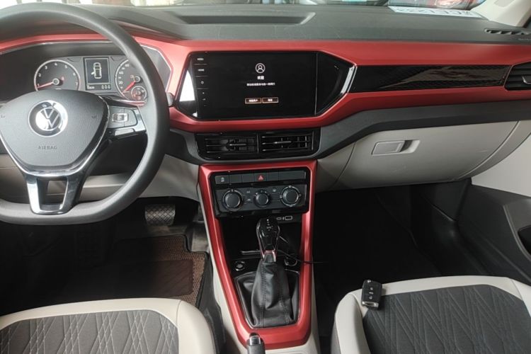 Volkswagen T-Cross 2021 #14 Volkswagen T-Cross 2021 صورة سيارة #14