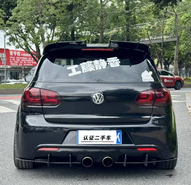 Volkswagen Golf 2011 car image #4