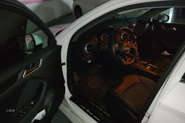 Audi A3 2019 immagine di auto #18