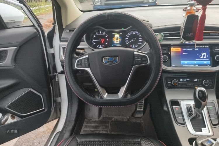 GEELY Emgrand GS 2017 car image #12