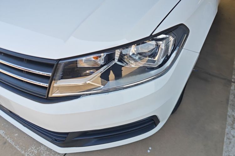 Volkswagen Santana 2017 car image #23