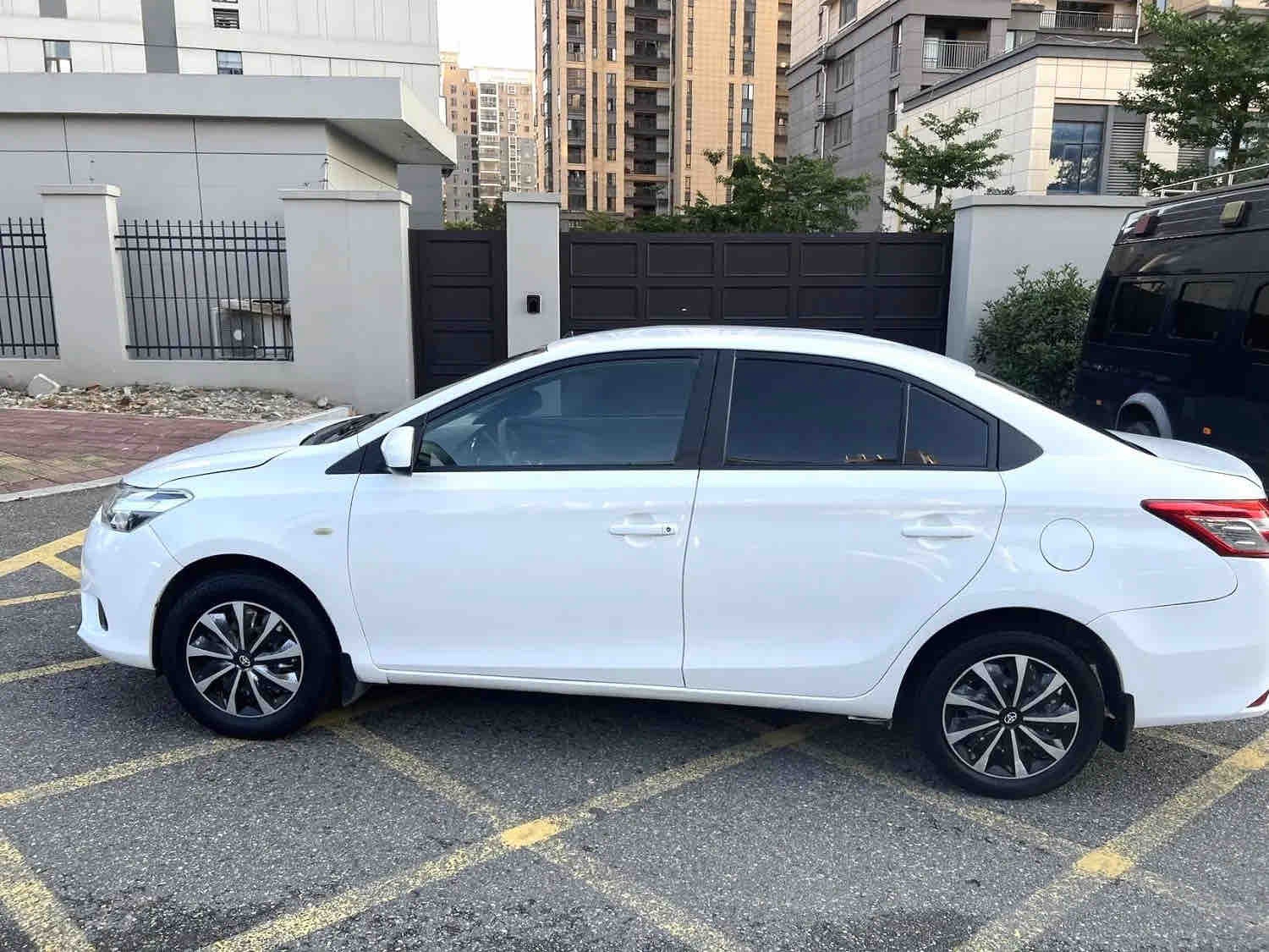 Toyota Vios 2015 image de voiture #3