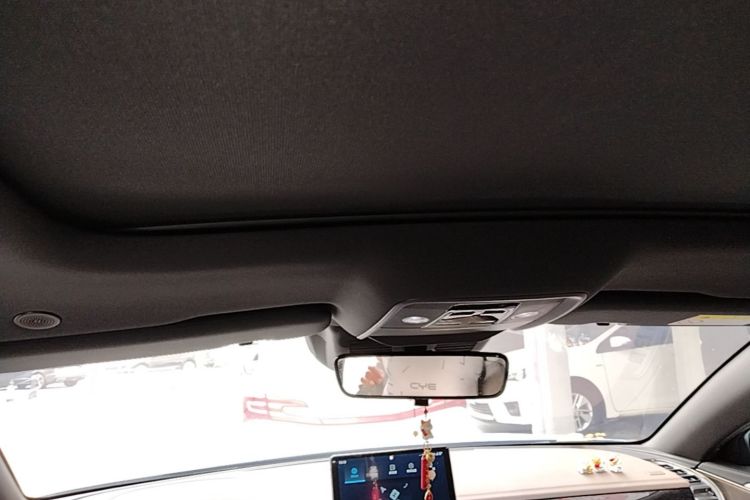 BYD Han 2023 car image #18