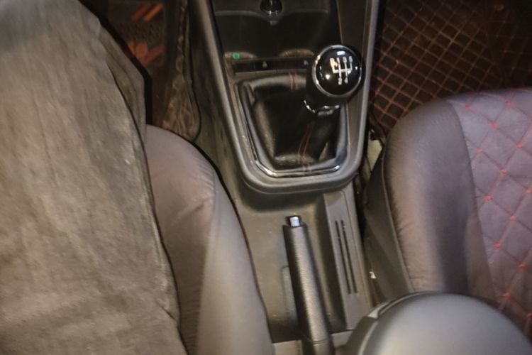 Volkswagen Santana 2019 car image #18