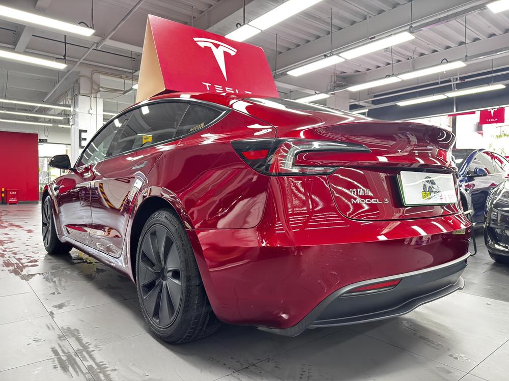 Tesla Model 3 2023 car image #4