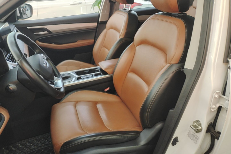 GEELY Vision X6 2019 imagen de coche #15