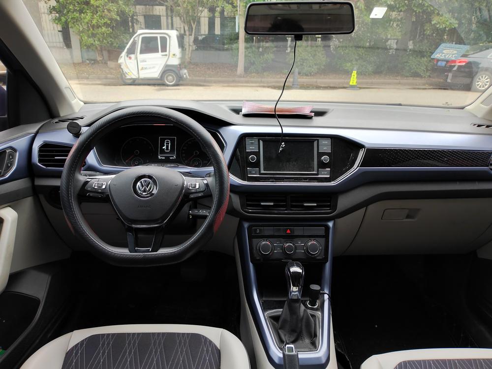 Volkswagen T-Cross 2019 #7 Volkswagen T-Cross 2019 car image #7
