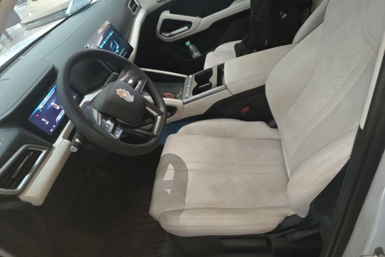 BYD YuanUP 2025 #19 BYD YuanUP 2025 car image #19