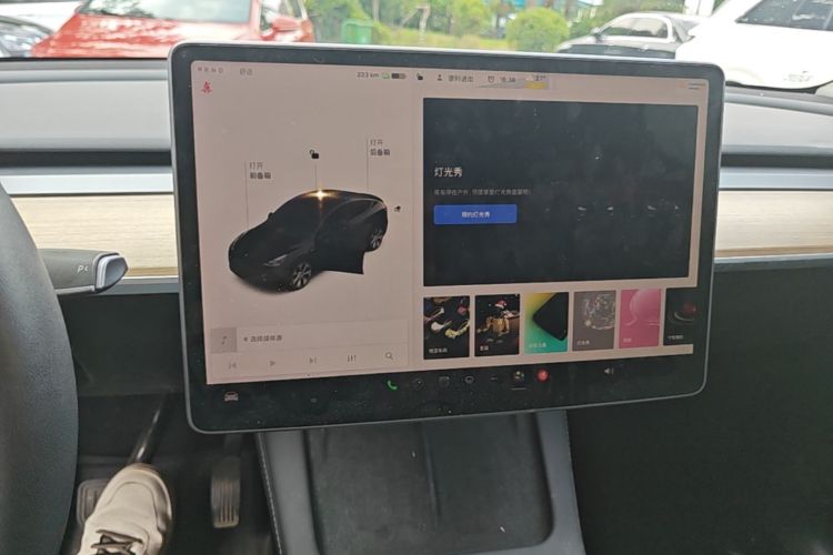 Tesla Model Y 2022 #17 Tesla Model Y 2022 car image #17