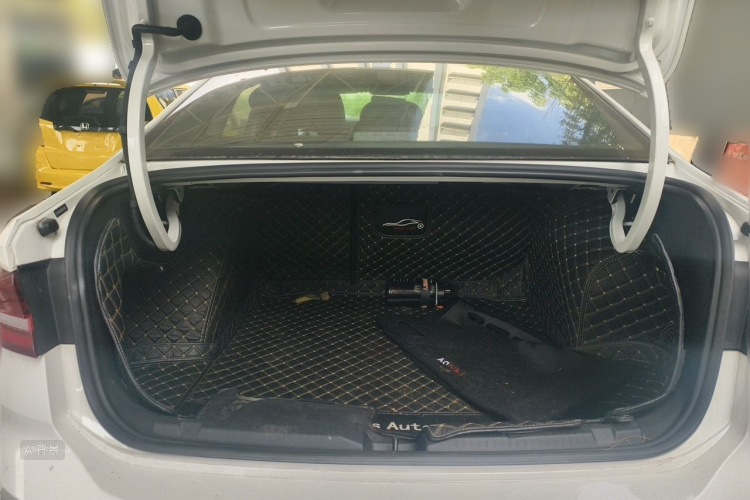 Volkswagen Lavida 2021 car image #21