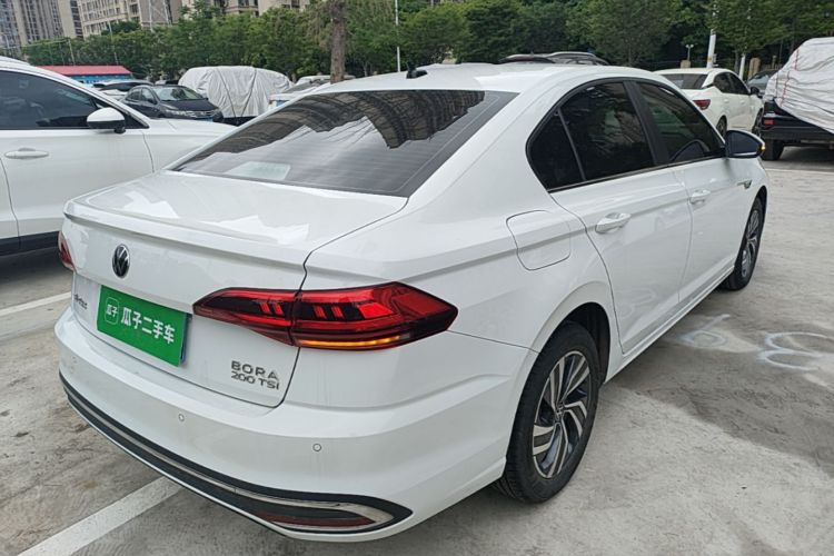 Volkswagen Bora 2025 car image #7