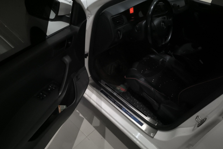 Volkswagen Santana 2022 car image #16