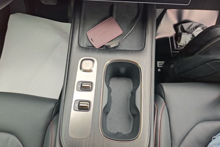 MI SU7 2024 car image #18