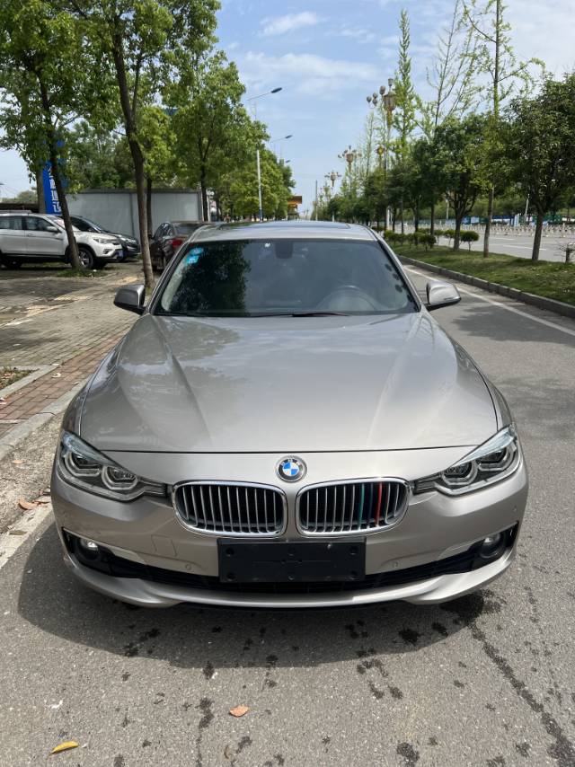 BMW 3 Series 2018 car image 