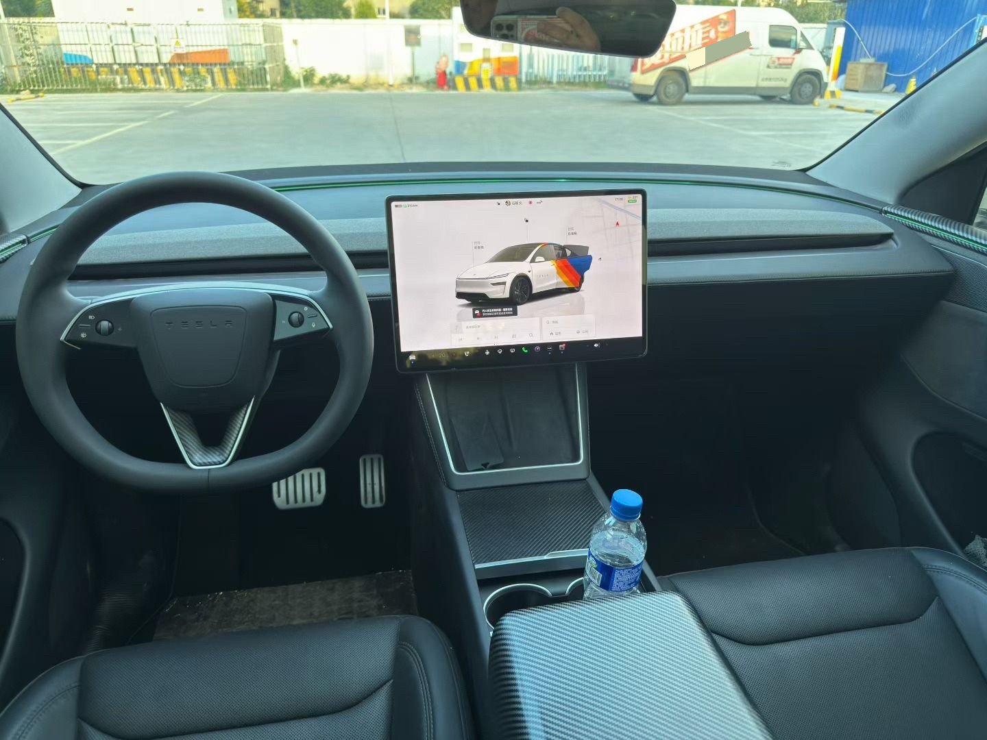 Tesla Model Y 2025 car image #6