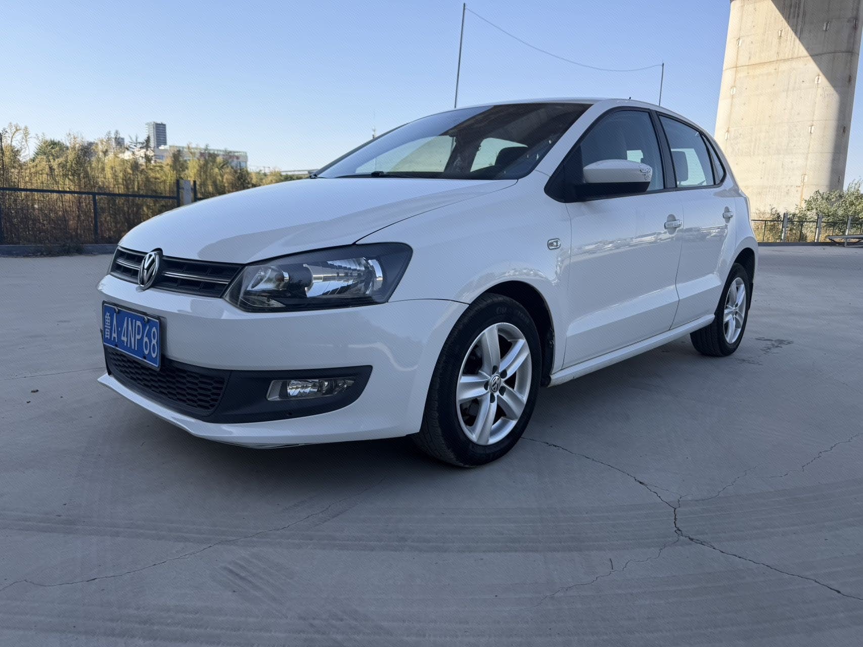 Volkswagen Polo 2012 Volkswagen Polo 2012 car image