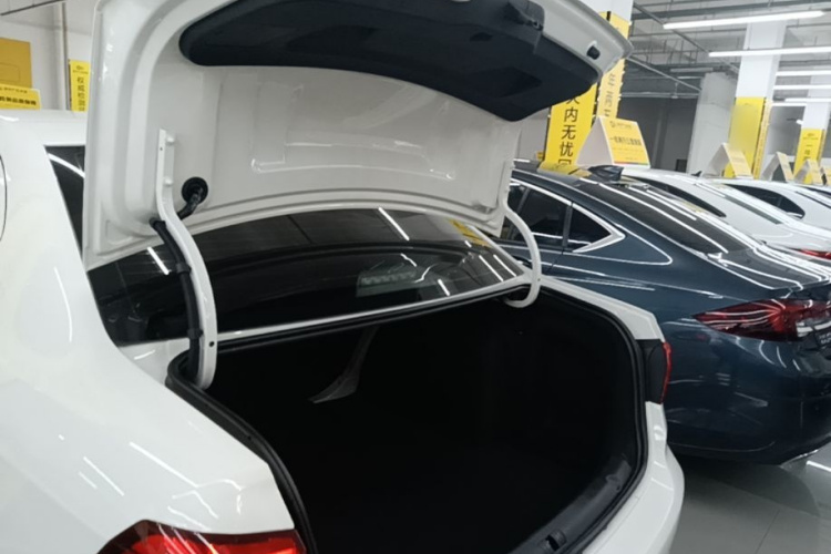 Volkswagen Lavida 2021 car image #19
