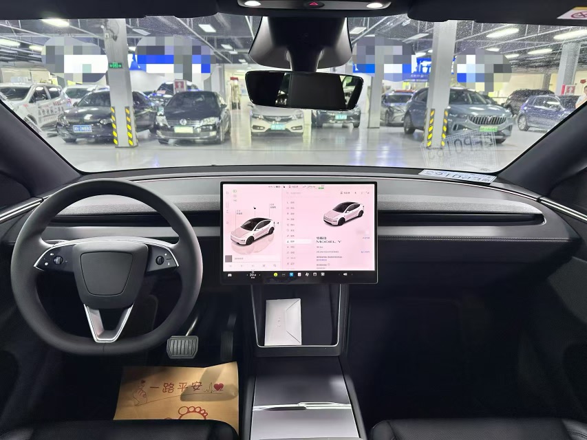 Tesla Model Y 2026 car image #5