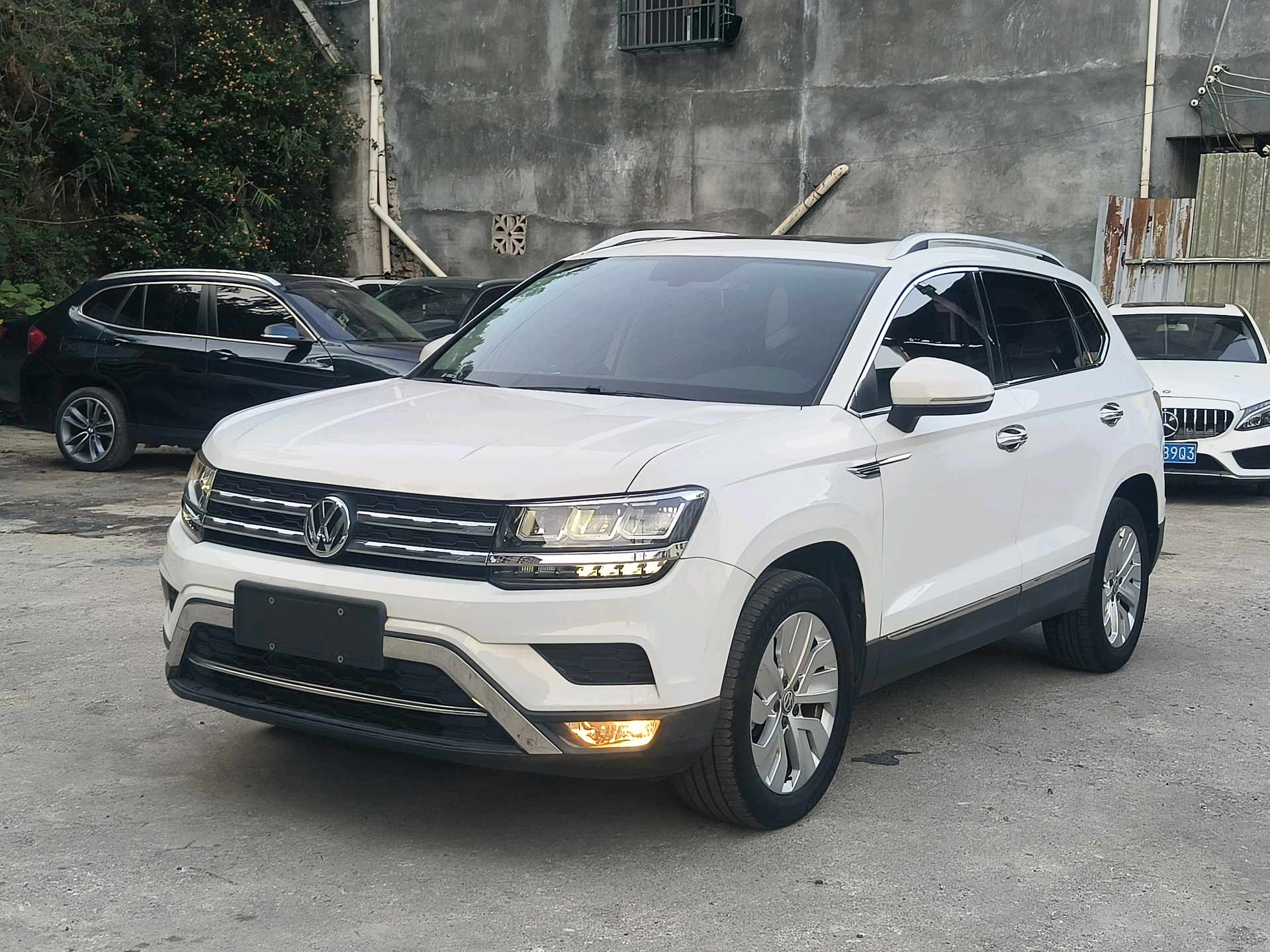 2019 car image 