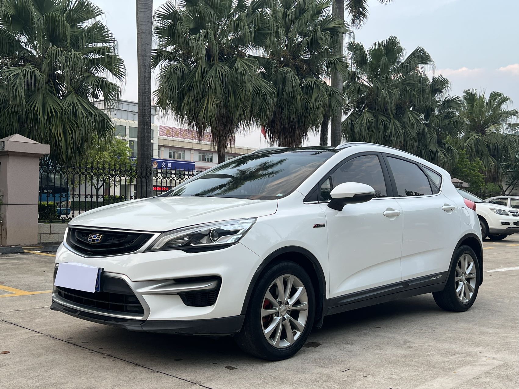 GEELY Emgrand GS 2018 GEELY Emgrand GS 2018 car image