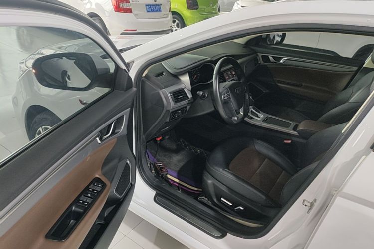 GEELY Emgrand GL 2018 car image #16