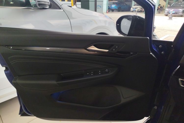 Volkswagen Golf 2020 immagine di auto #27