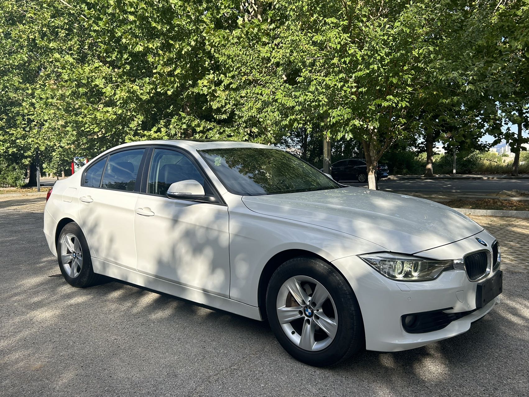 BMW 3 Series 2017 #3 BMW 3 Series 2017 car image #3