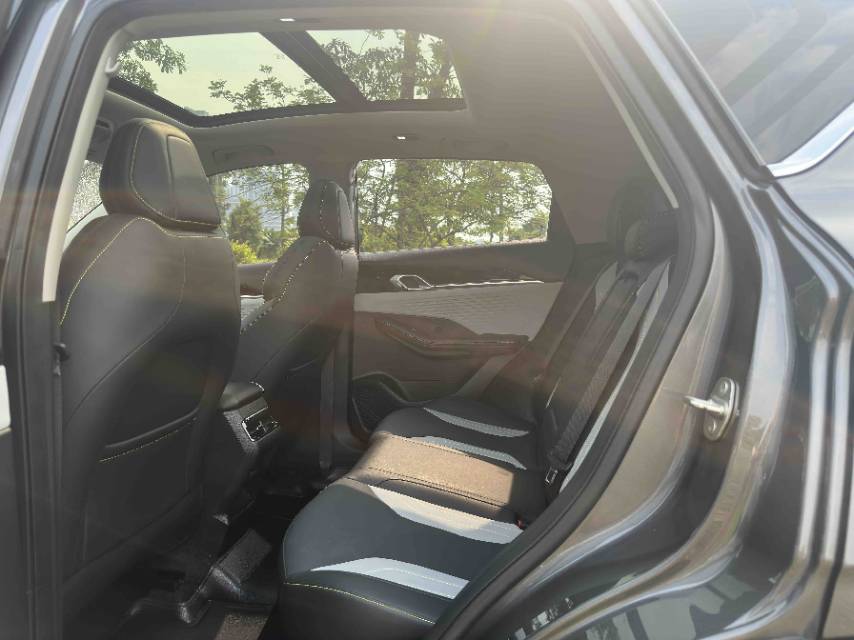 GEELY Coolray 2022 imagen de coche #9