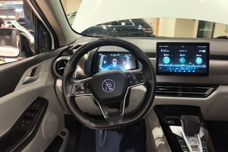 BYD Yuan Pro 2022 #11 BYD Yuan Pro 2022 car image #11