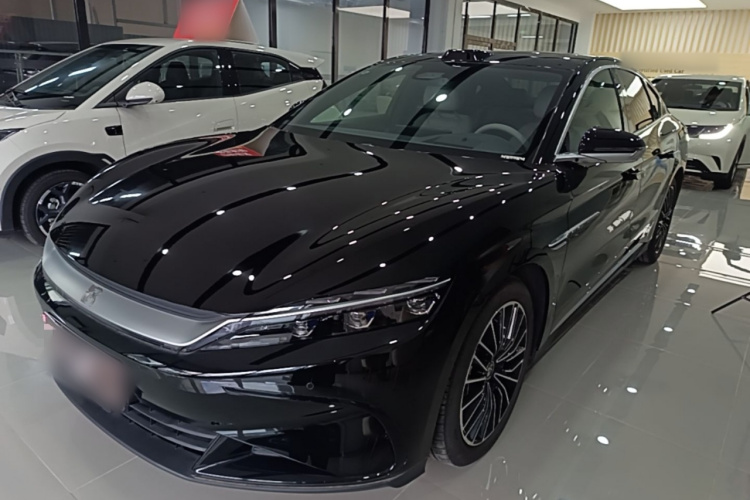BYD Han 2025 car image #2
