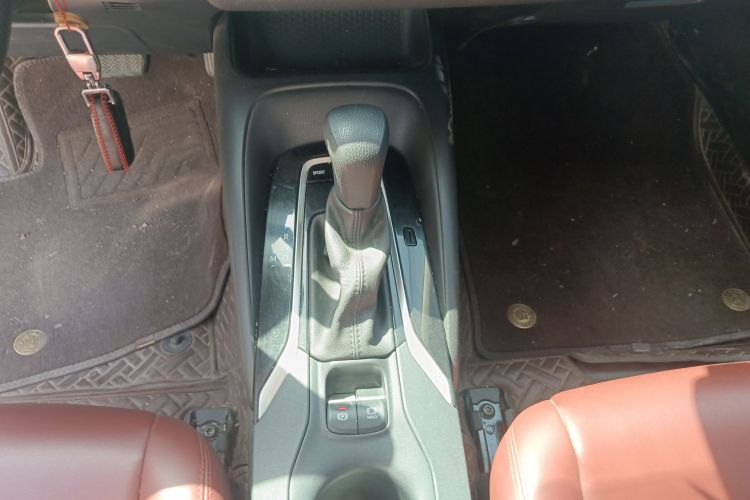 Toyota Corolla 2022 immagine di auto #14