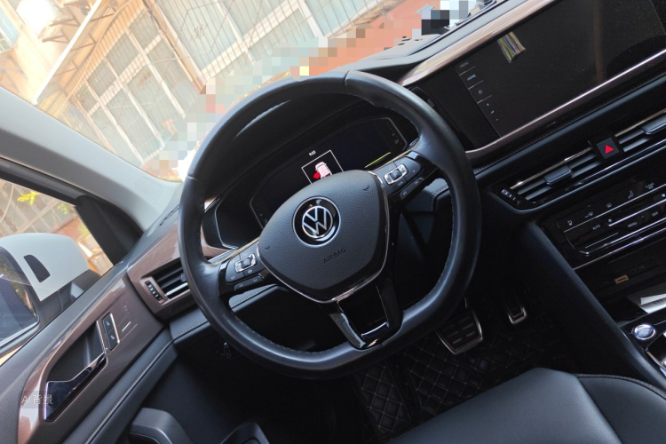 Volkswagen Tharu 2022 car image #12